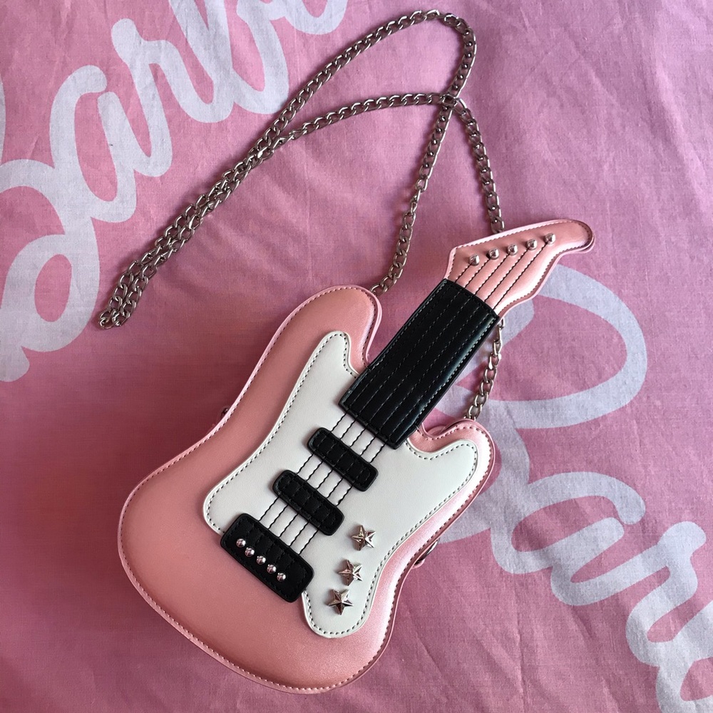 PINK GUITAR PURSE♡